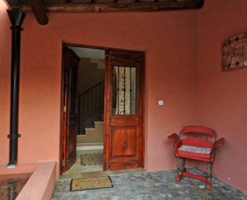 7a4e78f7-b5b9-425d-bc68-49444e3023c5