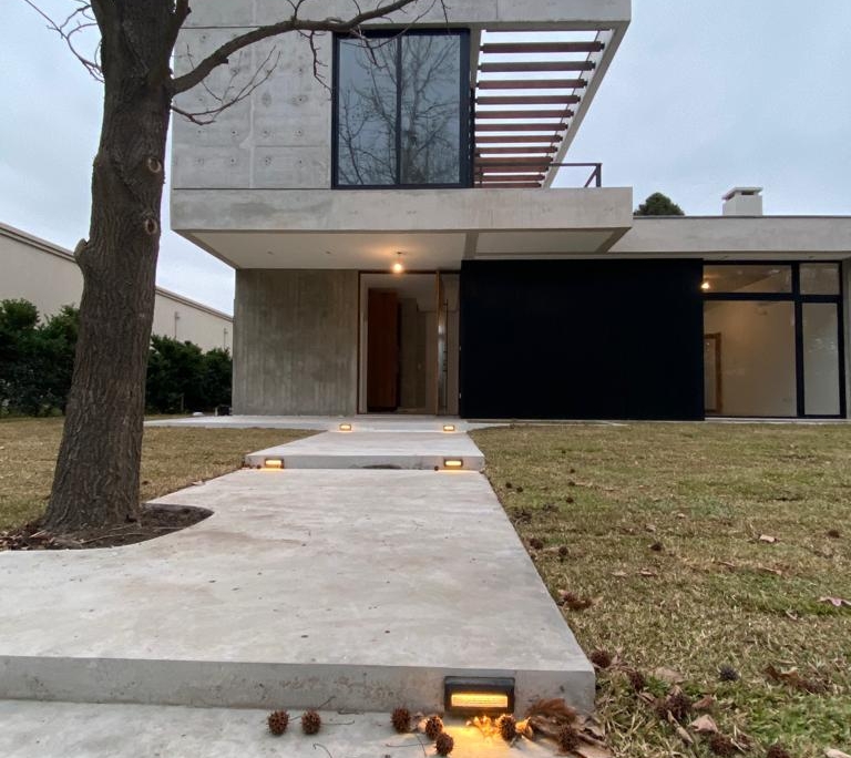 WhatsApp Image 2023-04-13 at 16.02.03