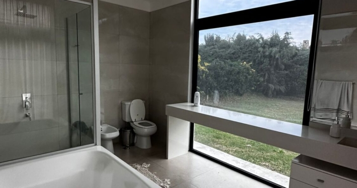 9c7e52a9-b925-45ef-8b54-134f89b357aa