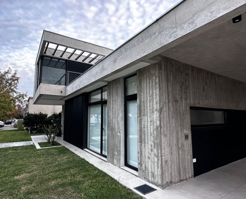 d3970e21-ff7c-47d3-8def-7892a65446ab