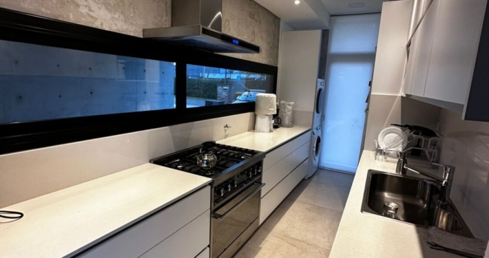 e86018cd-cbf5-4a59-b18e-f8df5efff8b0