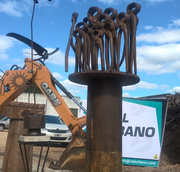 f5971efb-fded-4a78-9249-80f12b7e1a1b